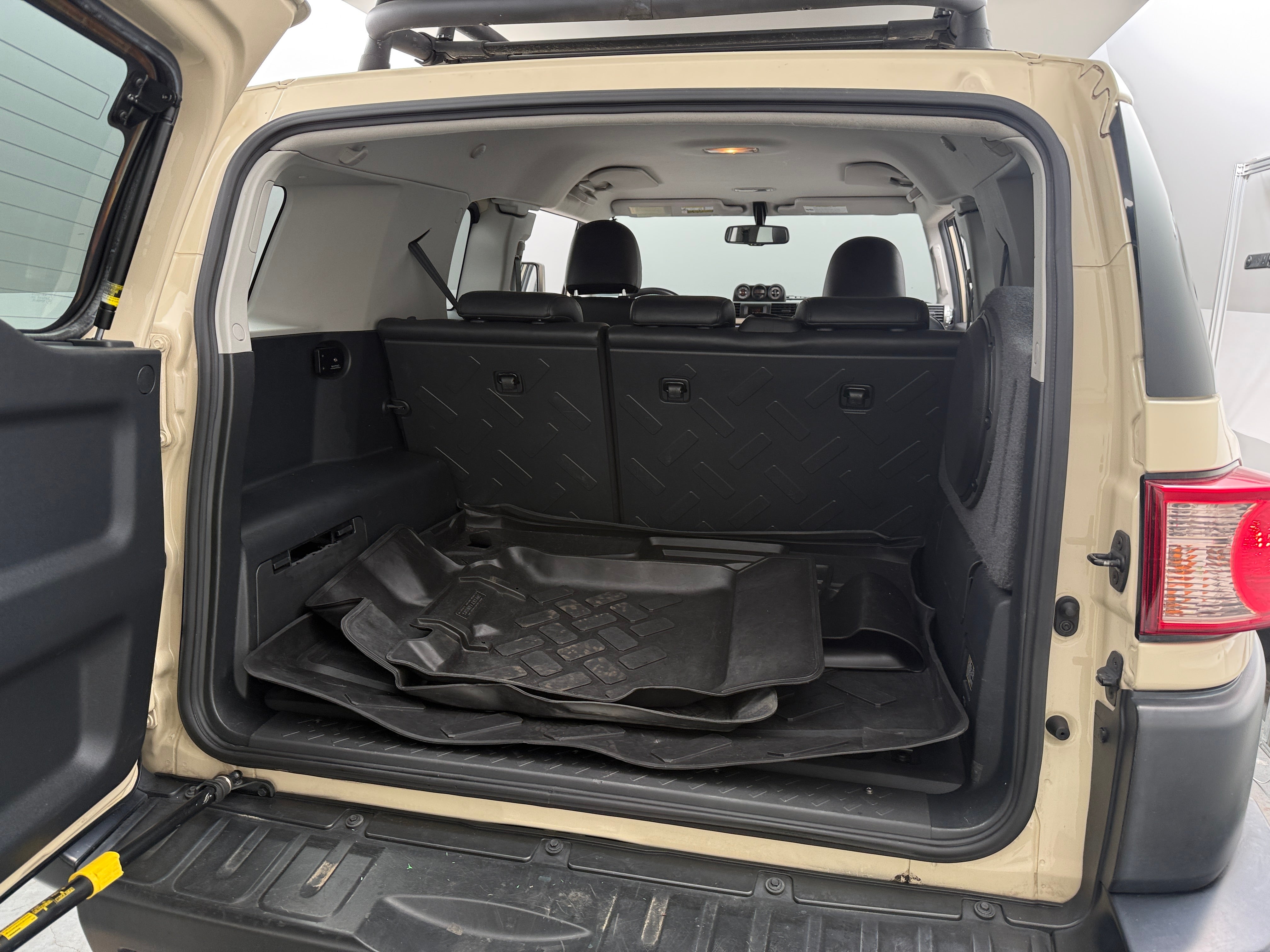 toyota fj cruiser 2010 JTEBU4BFXAK079751 image toyota fj cruiser 2010 JTEBU4BFXAK079751 image